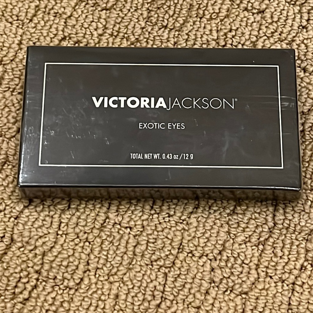 Victoria Jackson Exotic Eyes